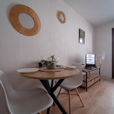 Appartement Tout Equipe Avec Parking A 5Min A Pied De La Gare St Charles Marseille Eksteriør bilde